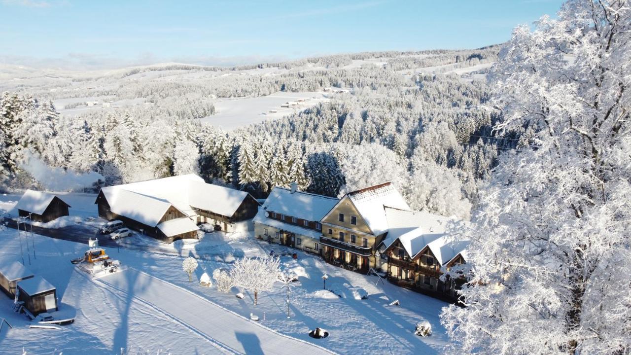 Hotel Gasthof Wiesenhofer Miesenbach  Exteriér fotografie